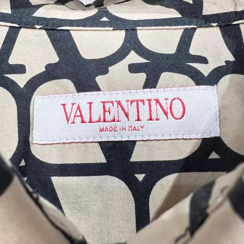 Valentino Valentino Logo Print Long Sleeve Shirt Size US M / EU 48-50 / 2 - 5 Thumbnail