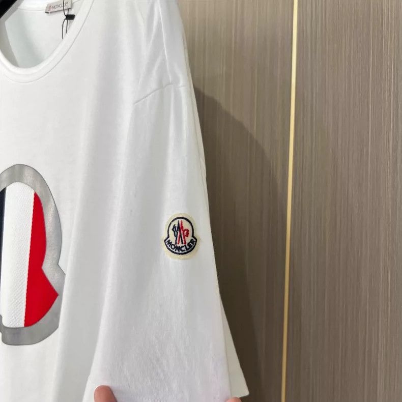 Moncler Moncler Embroidered Logo Short Sleeve Shirt Size US XXL / EU 58 / 5 - 4 Thumbnail