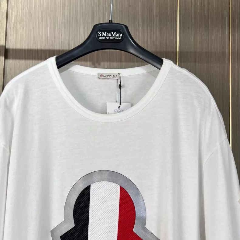Moncler Moncler Embroidered Logo Short Sleeve Shirt Size US XXL / EU 58 / 5 - 3 Thumbnail