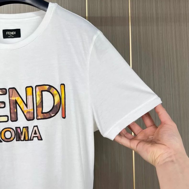 Fendi Fendi Embroidered Logo Short Sleeve Shirt Size US S / EU 44-46 / 1 - 4 Thumbnail