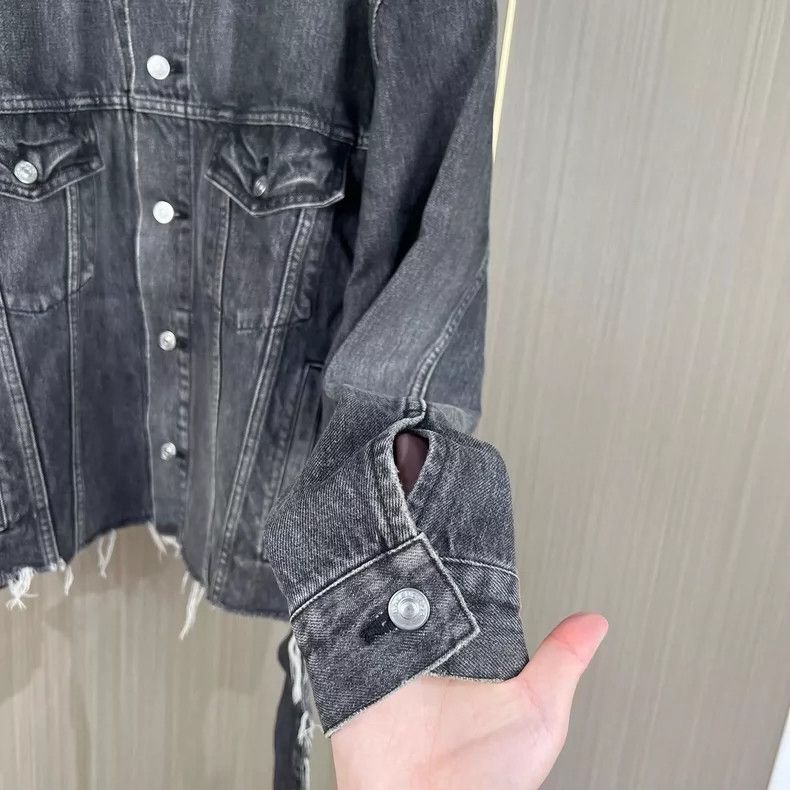 Balenciaga Balenciaga Embroidered Logo Denim Jacket Size US S / EU 44-46 / 1 - 4 Thumbnail