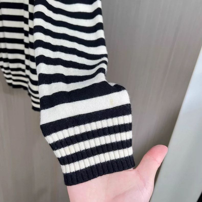 Moncler Moncler Striped Logo Cashmere Long Sleeve Sweater Size US L / EU 52-54 / 3 - 5 Thumbnail