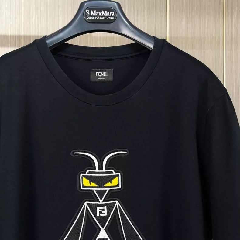 Fendi Fendi Embroidered Insect Short Sleeve T-Shirt Size US L / EU 52-54 / 3 - 3 Thumbnail
