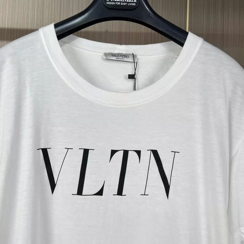 Valentino Valentino VLTN Logo Short Sleeve Shirt Size US L / EU 52-54 / 3 - 3 Thumbnail