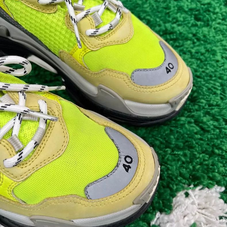 Balenciaga Balenciaga Fluorescent Green Triple S Sneakers Size US 7.5 / EU 40-41 - 7 Thumbnail