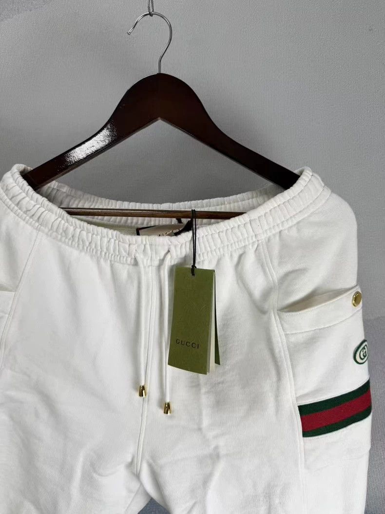 Gucci White Gucci Shorts with Red Green Stripes Size US 27 - 2 Thumbnail