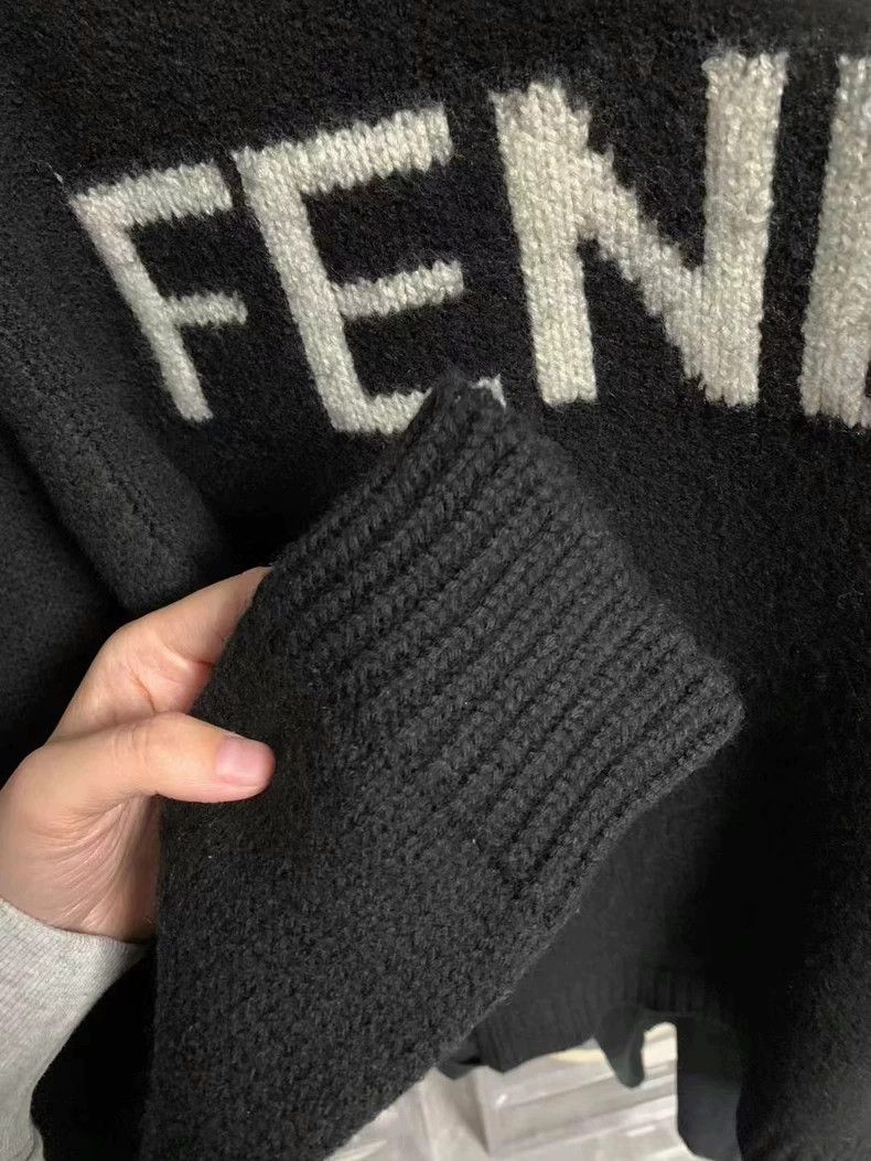 Fendi Fendi Logo Sweater Size 48 Size US L / EU 52-54 / 3 - 4 Thumbnail