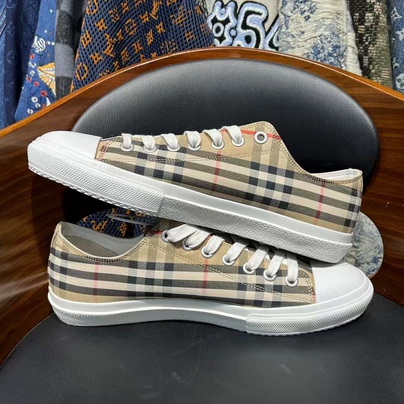 Burberry Burberry Classic Plaid White Sneakers Size US 10 / EU 43 - 7 Thumbnail