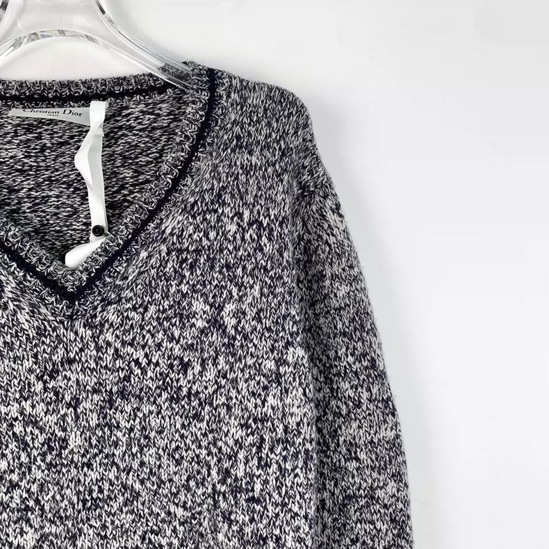 Dior Christian Dior Gray Wool V-Neck Sweater Size US L / EU 52-54 / 3 - 3 Thumbnail