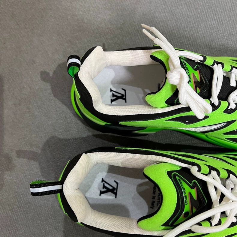 Louis Vuitton Louis Vuitton LV Green Tatic Runner Sneakers Size US 10.5 / EU 43-44 - 4 Thumbnail