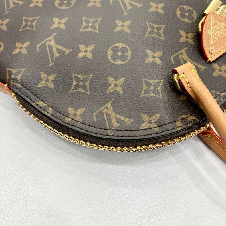 Louis Vuitton LV Alma Moon Limited Edition Shell Bag Size ONE SIZE - 6 Thumbnail