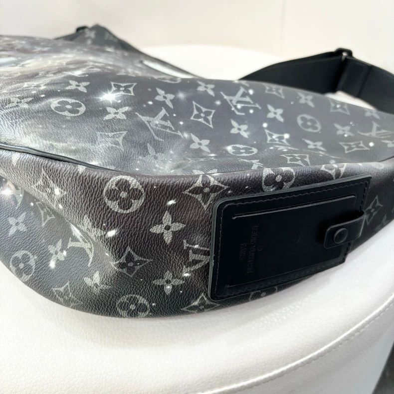 Louis Vuitton LV Starry Series Gradient Messenger Bag Size ONE SIZE - 5 Thumbnail