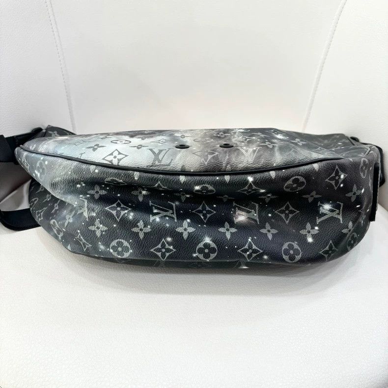 Louis Vuitton LV Starry Series Gradient Messenger Bag Size ONE SIZE - 3 Thumbnail