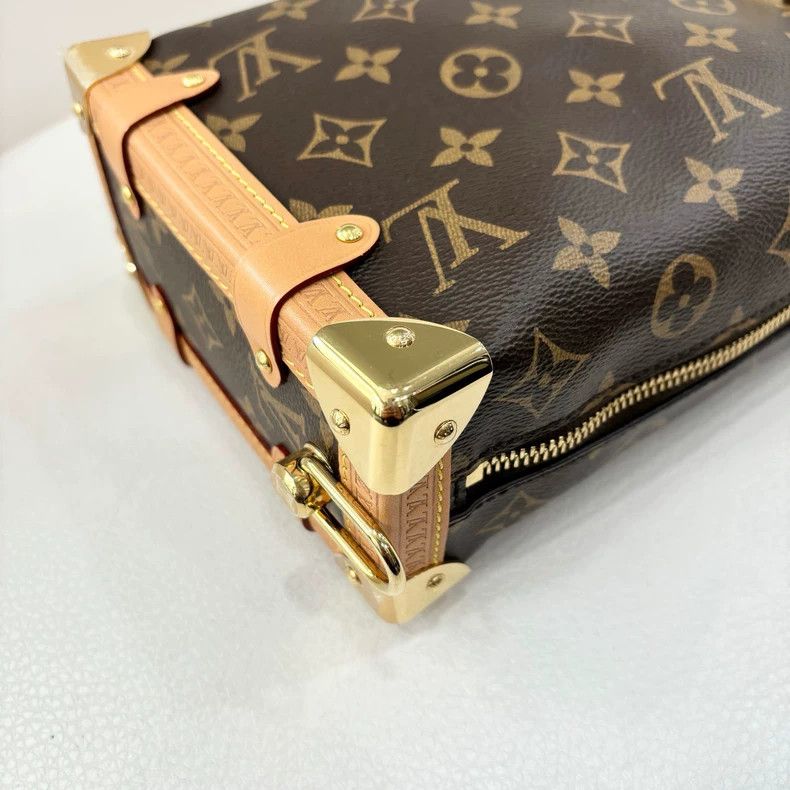 Louis Vuitton LV Louis Vuitton Side Trunk Soft Box Size ONE SIZE - 7 Thumbnail