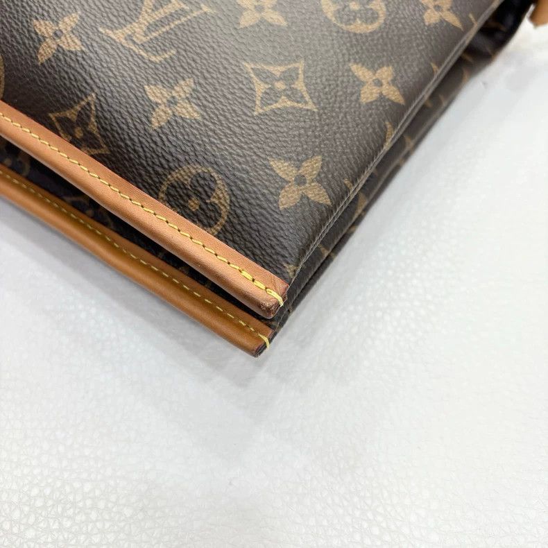 Louis Vuitton LV Saumur 20 Messenger Bag Vintage Style Size ONE SIZE - 5 Thumbnail