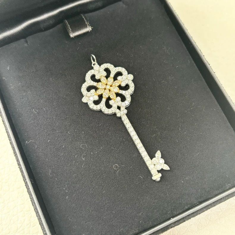 Tiffany & Co. Tiffany Enchant Cherry Blossom Pendant Necklace Size ONE SIZE - 2 Thumbnail