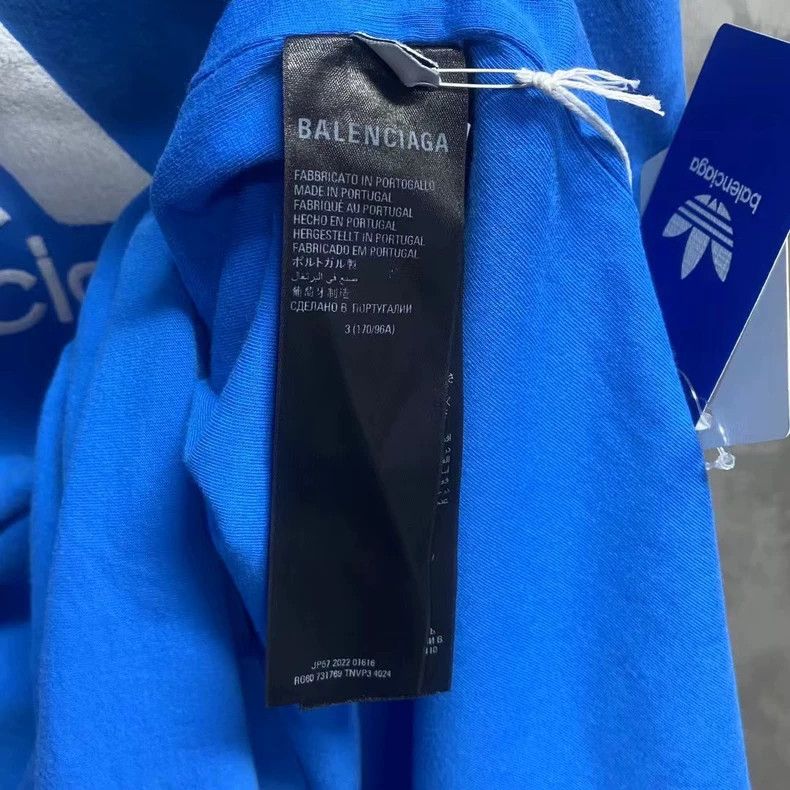 Balenciaga Balenciaga Adidas Blue Embroidered Logo T-Shirt Size US S / EU 44-46 / 1 - 6 Thumbnail