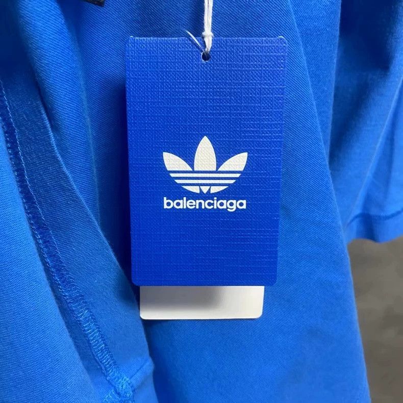 Balenciaga Balenciaga Adidas Blue Embroidered Logo T-Shirt Size US S / EU 44-46 / 1 - 4 Thumbnail