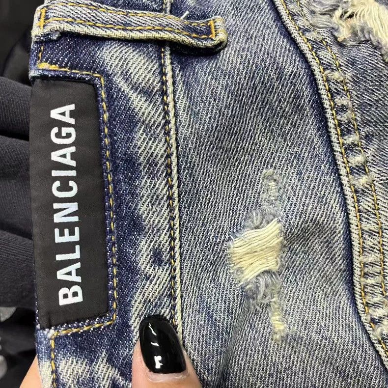 Balenciaga Balenciaga Blue Distressed Denim Pants Size US 26 / EU 42 - 5 Thumbnail