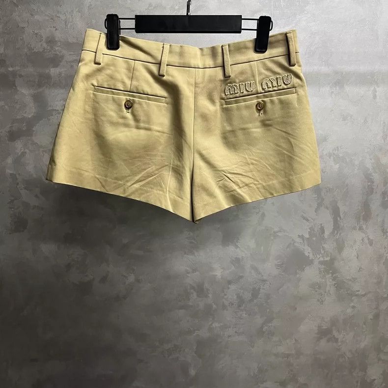 Miu Miu Casual Khaki Color Summer Shorts Size US 38 / EU 54 - 3 Thumbnail