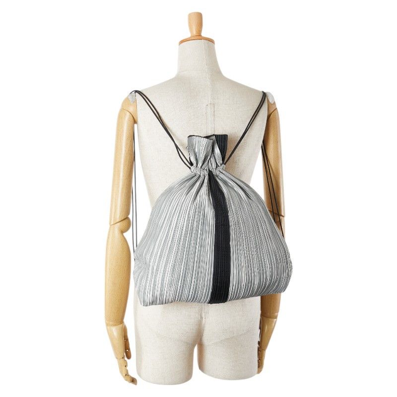 Issey Miyake Issey Miyake Issey Miyake Pleats Polyester Backpack Others Backpack DUTY FREE for USA Size ONE SIZE - 9 Thumbnail
