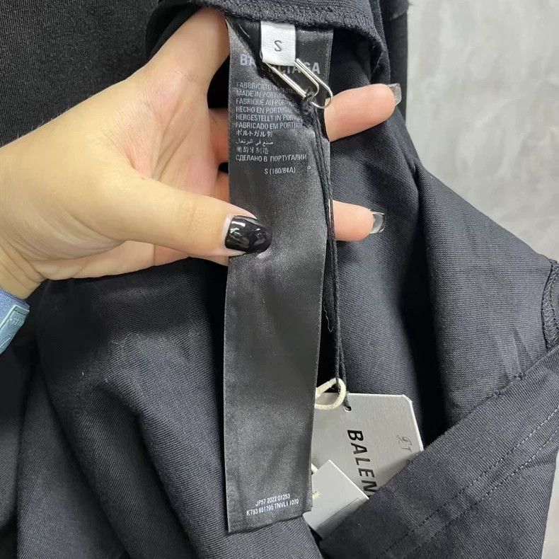 Balenciaga Balenciaga Black Logo Crew Neck T-Shirt Size US S / EU 44-46 / 1 - 3 Thumbnail