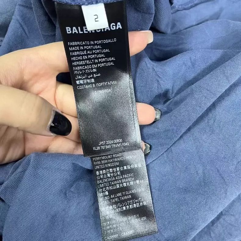 Balenciaga Balenciaga Blue Letter Print Short Sleeve T-Shirt Size US S / EU 44-46 / 1 - 3 Thumbnail