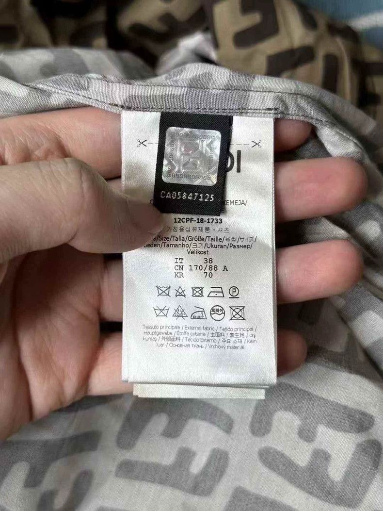 Fendi Fendi Logo Short Sleeve Shirt Size US M / EU 48-50 / 2 - 4 Thumbnail