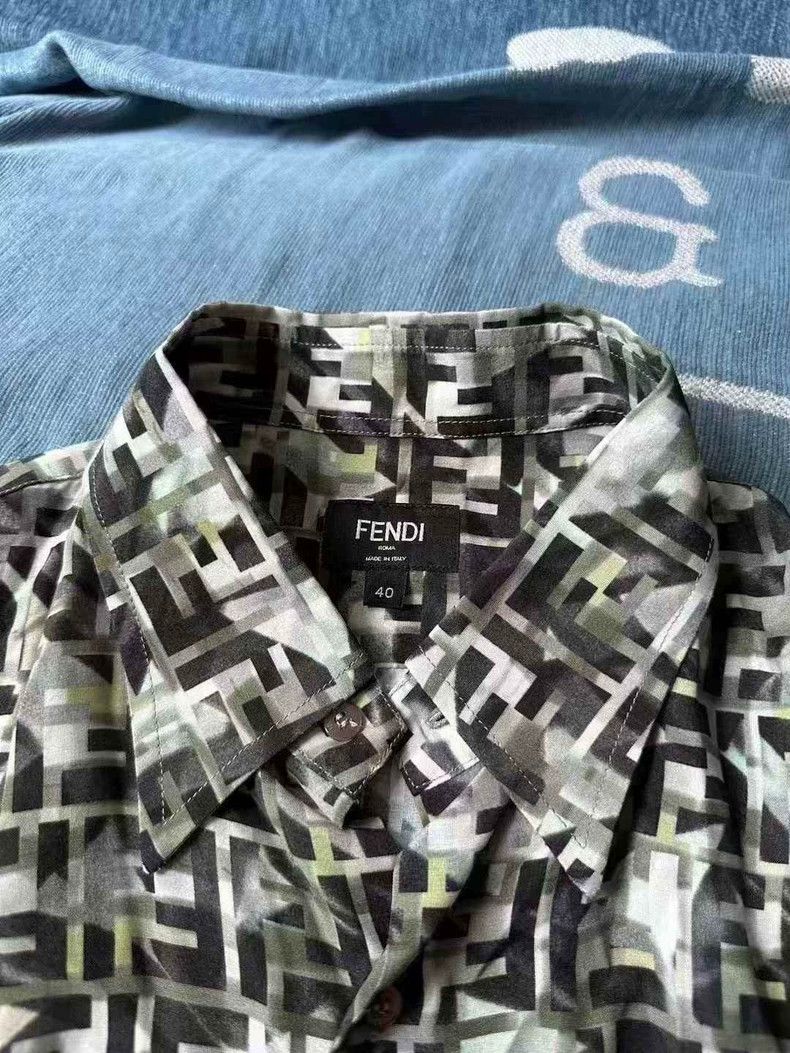 Fendi Fendi Short Sleeve Shirt with Logo Print Size US L / EU 52-54 / 3 - 3 Thumbnail