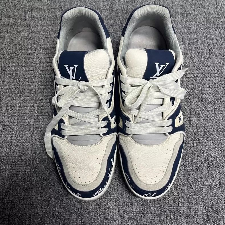 Louis Vuitton Louis Vuitton Classic Signature Low-top Sneakers Size US 6 / EU 39 - 2 Thumbnail