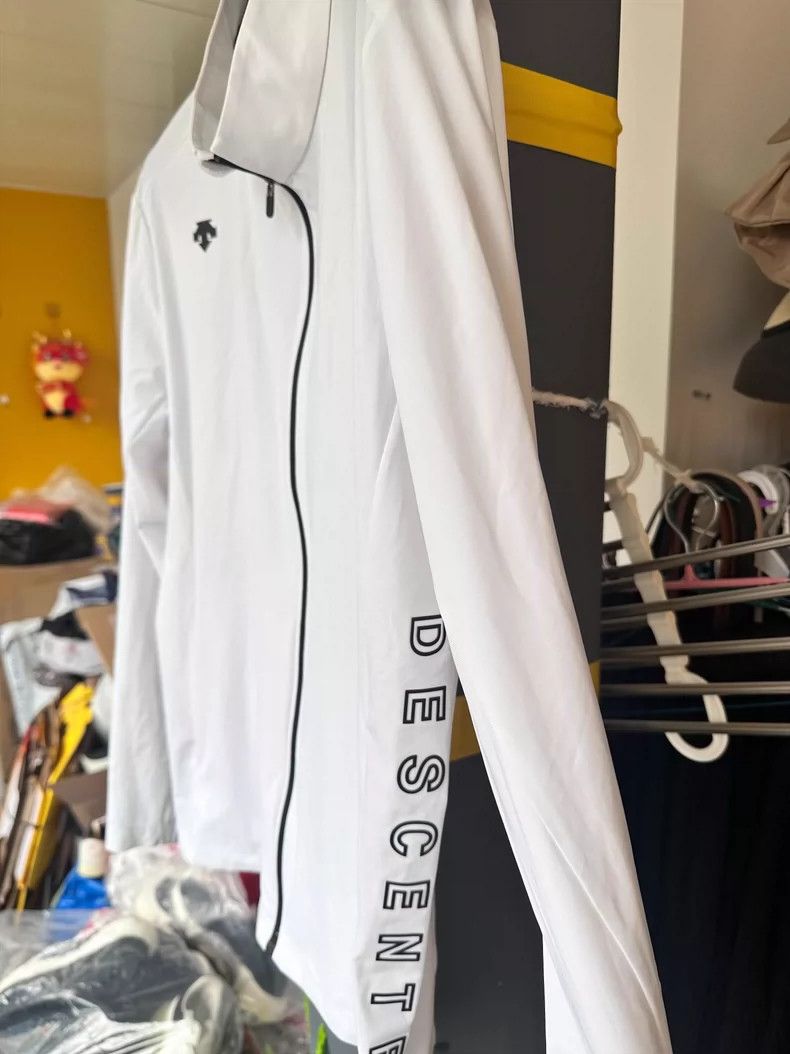 Moncler Descente White Golf Jacket Lightweight Sportswear Size US XL / EU 56 / 4 - 5 Thumbnail