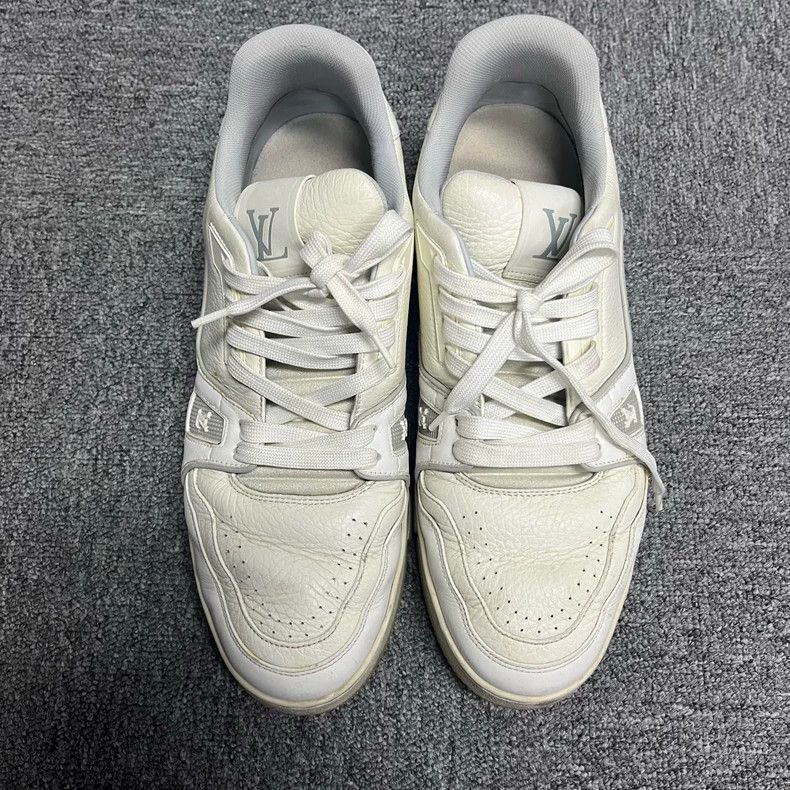 Louis Vuitton Louis Vuitton Trainer Low Top Fashion Sneakers Size US 8.5 / EU 41-42 - 2 Thumbnail