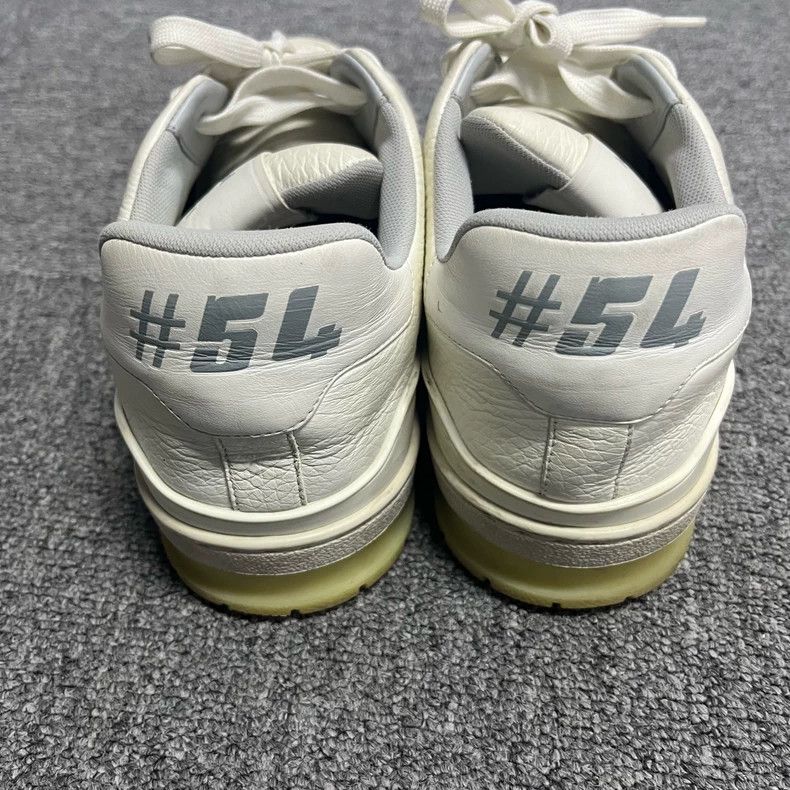 Louis Vuitton Louis Vuitton Trainer Low Top Fashion Sneakers Size US 8.5 / EU 41-42 - 3 Thumbnail