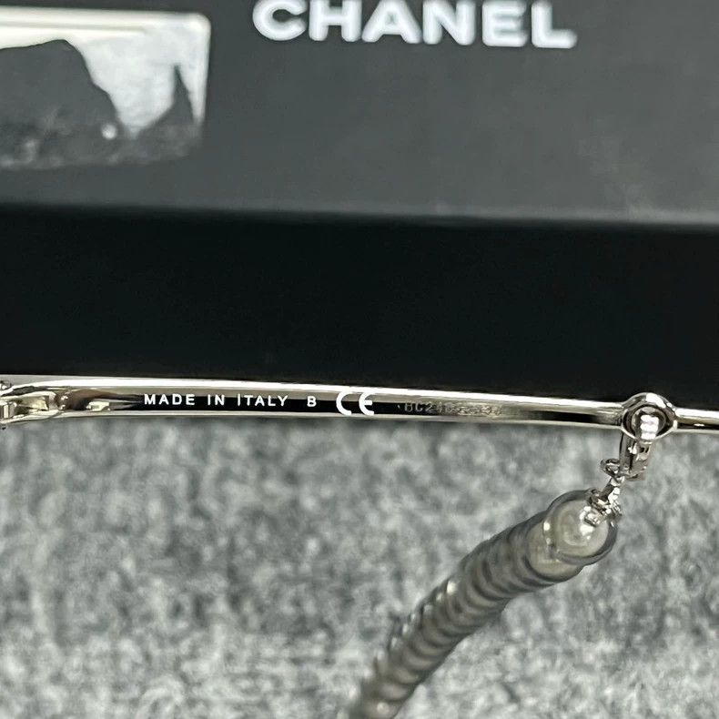 Chanel Chanel Silver Gray Narrow Pearl Chain Sunglasses Size ONE SIZE - 6 Thumbnail