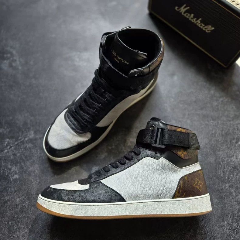 Louis Vuitton Louis Vuitton Rivoli Monogram Sneakers Size 8.5 Size US 8.5 / EU 41-42 - 4 Thumbnail