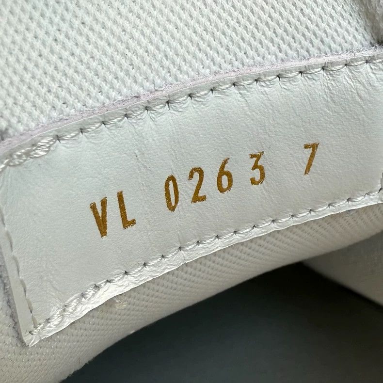 Louis Vuitton LV Louis Vuitton Trainer Maxi Sneakers UK7 Size US 8 / EU 41 - 8 Thumbnail