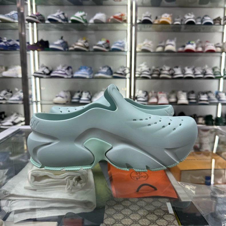 Louis Vuitton LOUIS VUITTON Mint Green Shark Slippers UK8 Size US 9 / EU 42 - 5 Thumbnail