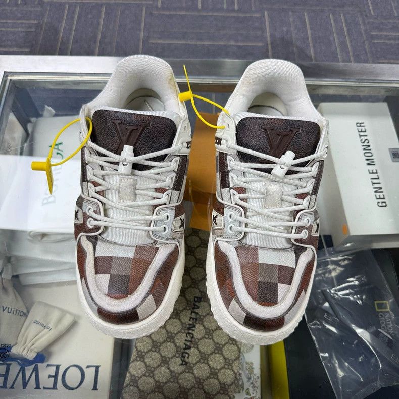 Louis Vuitton LOUIS VUITTON LV TRAINER MAXI Sneakers Size UK6 Size US 8 / EU 41 - 2 Thumbnail