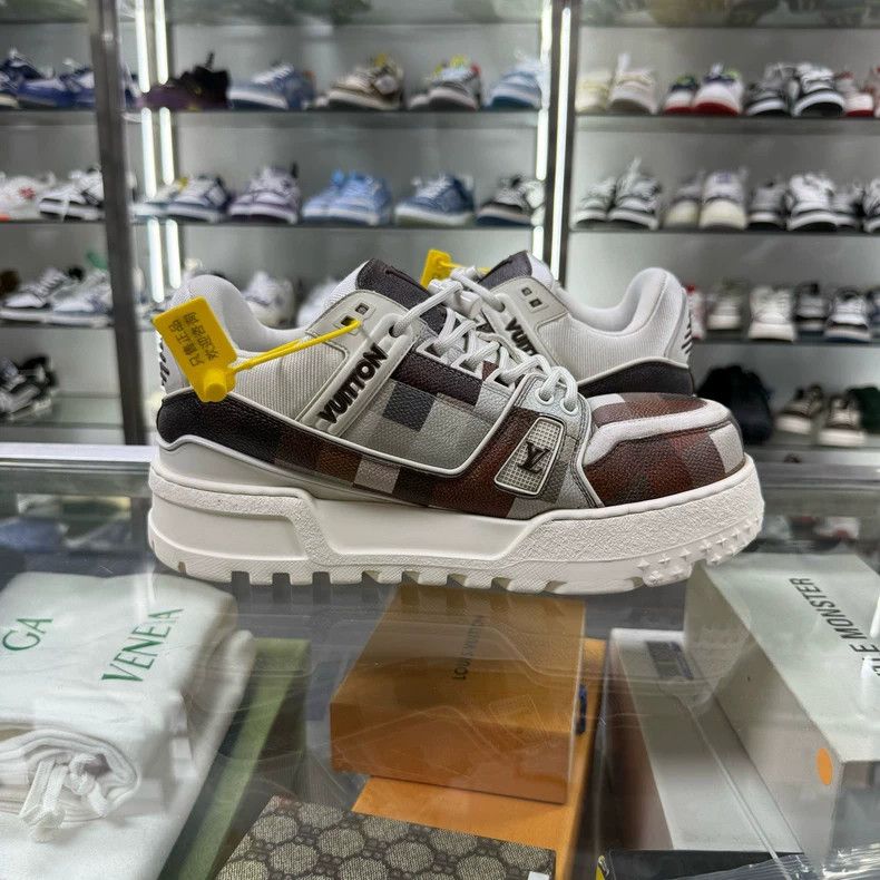 Louis Vuitton LOUIS VUITTON LV TRAINER MAXI Sneakers Size UK6 Size US 8 / EU 41 - 4 Thumbnail