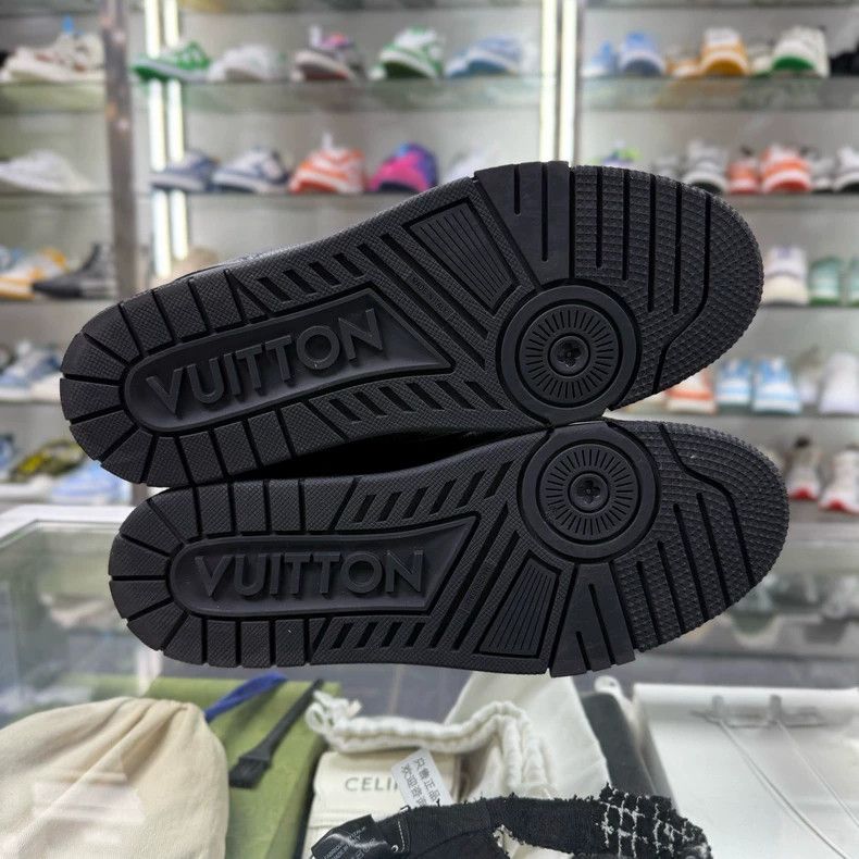 Louis Vuitton LOUIS VUITTON LV TRAINER Black Sneakers UK8.5 Size US 9.5 / EU 42-43 - 7 Thumbnail