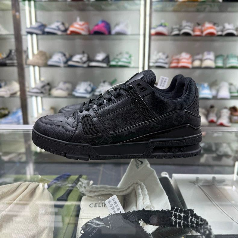 Louis Vuitton LOUIS VUITTON LV TRAINER Black Sneakers UK8.5 Size US 9.5 / EU 42-43 - 3 Thumbnail