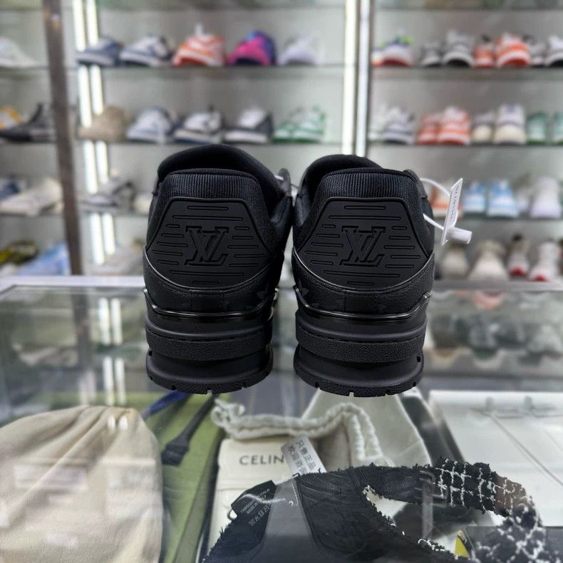 Louis Vuitton LOUIS VUITTON LV TRAINER Black Sneakers UK8.5 Size US 9.5 / EU 42-43 - 6 Thumbnail