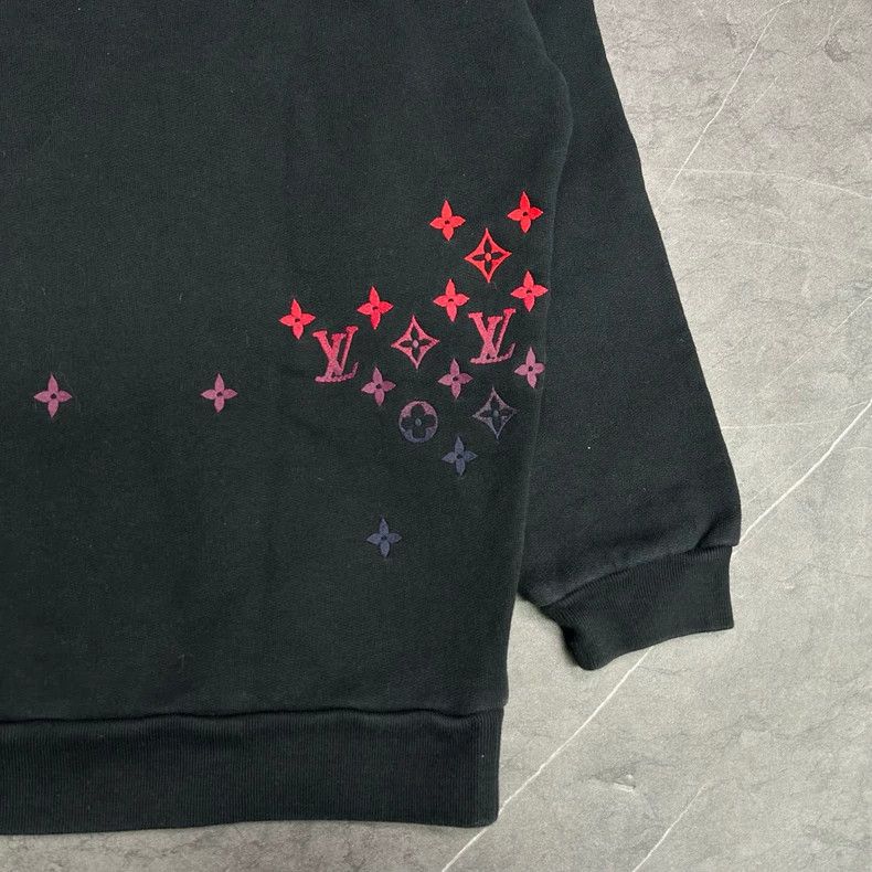 Louis Vuitton Louis Vuitton Colorful Logo Sweatshirt Size US S / EU 44-46 / 1 - 3 Thumbnail