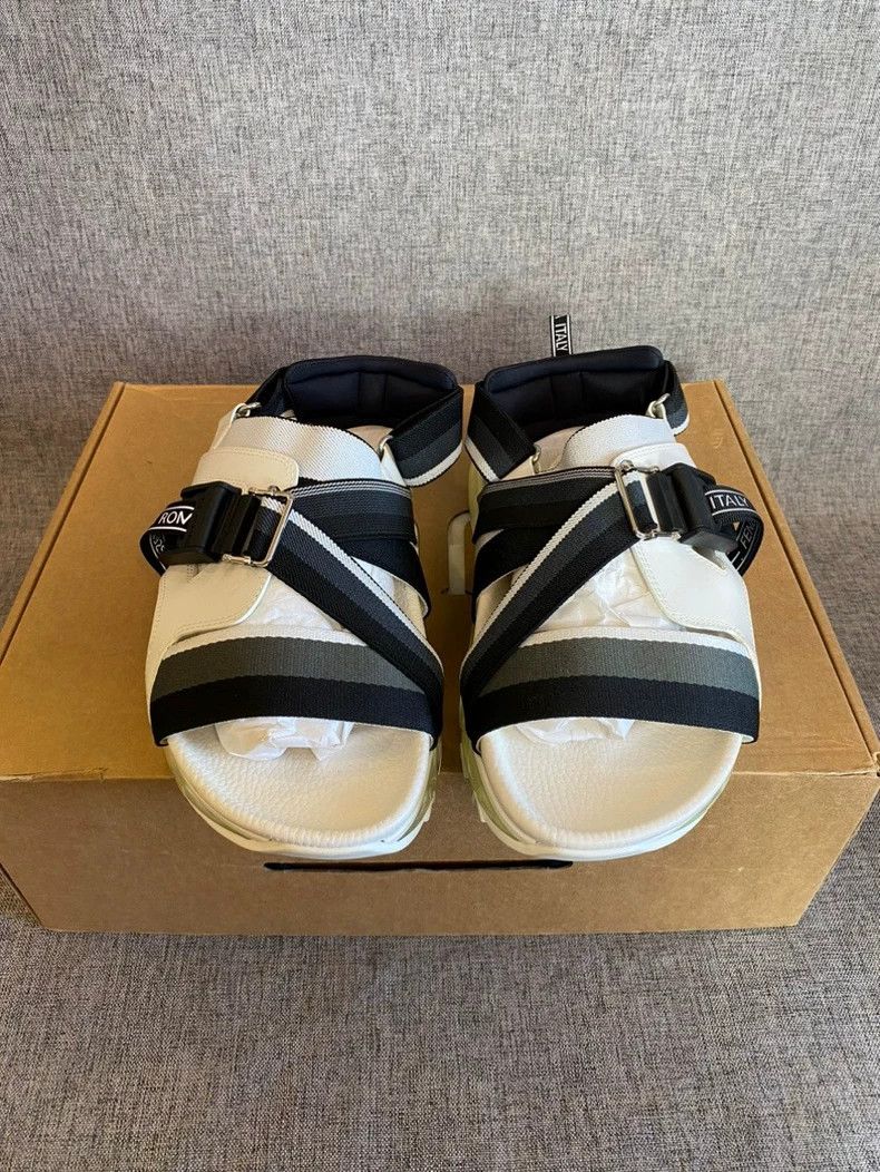 Fendi FENDI Men’s Casual Beach Sandals Size 7-yf Size US 7 / EU 40 - 4 Thumbnail