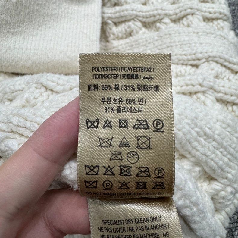 Burberry Burberry Knit Jacket with Hood and Buttons-yf Size US M / EU 48-50 / 2 - 5 Thumbnail