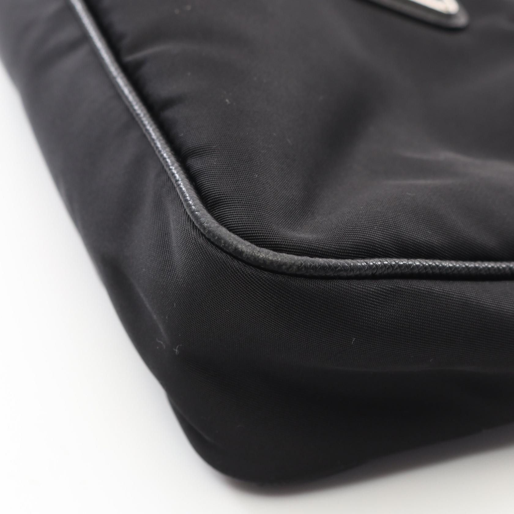 Prada Prada Prada Re-Edition 2005 Nylon Saffiano Leather Shoulder Bag Leather Shoulder Bag 1BH204 Size ONE SIZE - 7 Thumbnail
