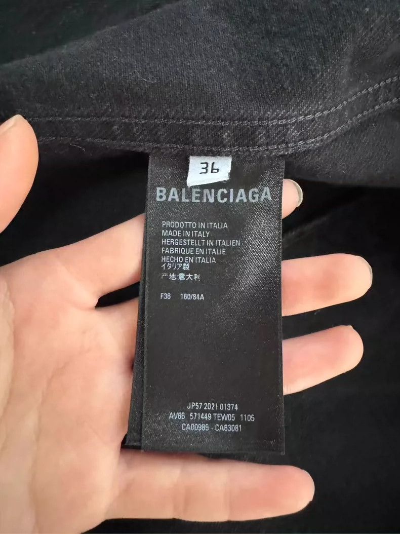 Balenciaga Balenciaga Water-Washed Denim Jacket with Logo-yf Size US M / EU 48-50 / 2 - 2 Thumbnail