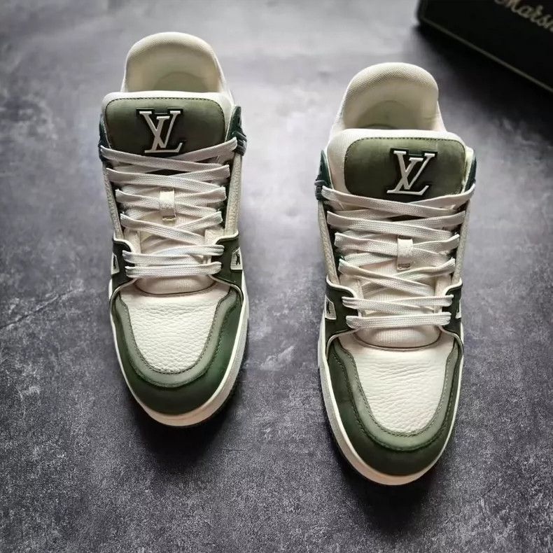 Louis Vuitton Louis Vuitton Green Suede Sneakers Size 9-yf Size US 9 / EU 42 - 6 Thumbnail