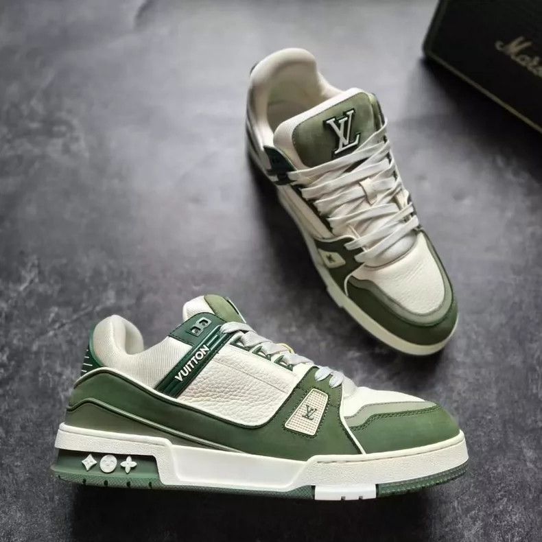 Louis Vuitton Louis Vuitton Green Suede Sneakers Size 9-yf Size US 9 / EU 42 - 3 Thumbnail