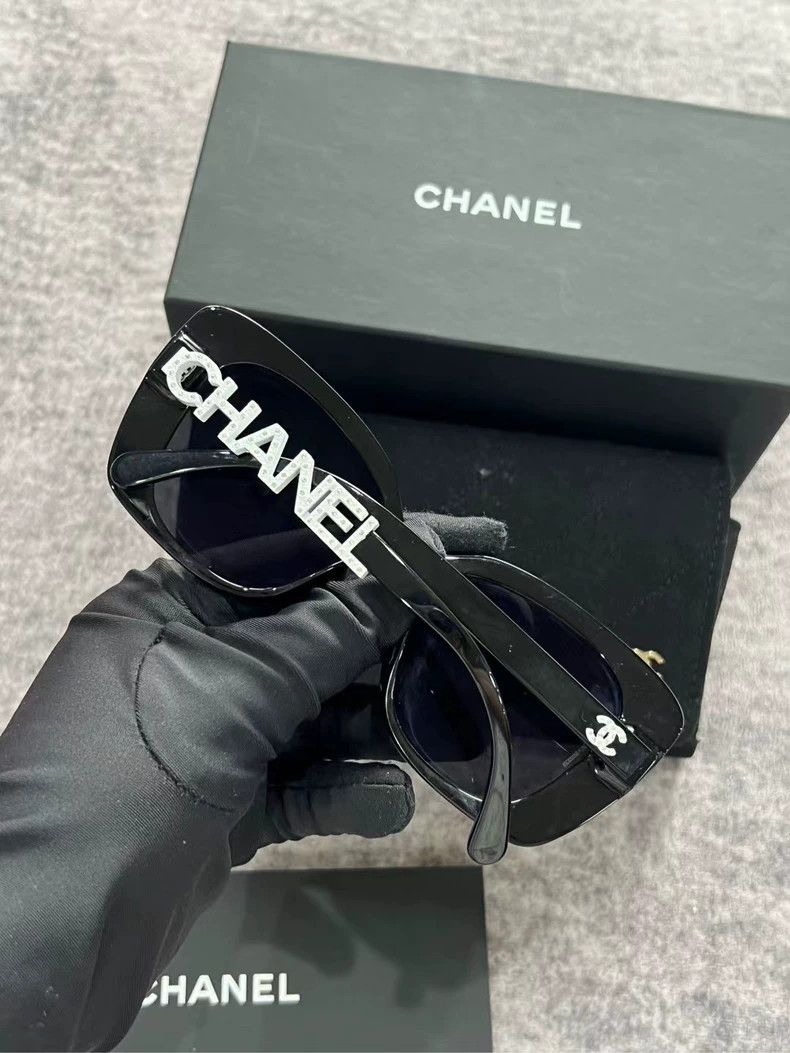 Chanel Chanel Sunglasses with Case, Like New Condition-yf Size ONE SIZE - 3 Thumbnail